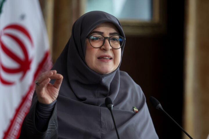 سخنگوی دولت: نرخ سوم بنزین به ۱۰ هزار تومان افزایش خواهد یافت