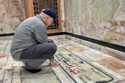 عکس | حضور رئیس مجلس در حرم مطهر حضرت عبدالعظیم حسنی (ع)