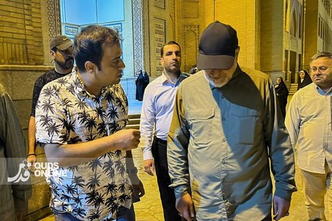 عکس | حضور رئیس مجلس در حرم مطهر حضرت عبدالعظیم حسنی (ع)