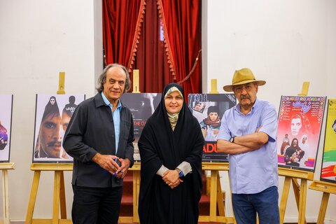ابراهیم حقیقی: پوستر هیچ اثری نیست که بدون دیدن فیلمش طراحی کرده باشم