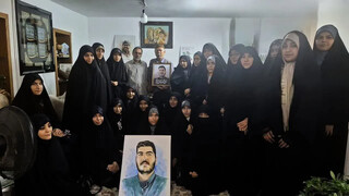 دانشجویان پای روایت مادر شهید هادی یزدانی نشستند
