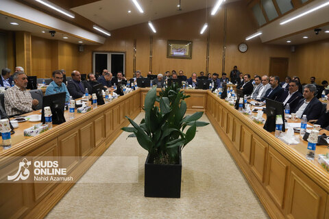 نشست وزیر صمت و معاونین استانی با فعالان اقتصادی خراسان رضوی