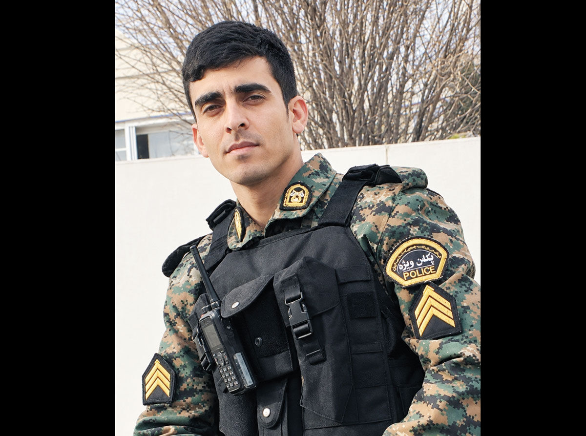گفت‌وگو با پدر و خواهر شهید حسین محمدآبادی؛ شهیدی که از کودکی آرزوی شهادت داشت