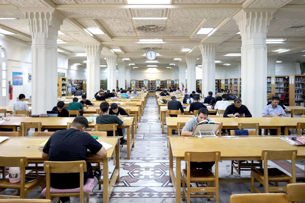 تحولی دیگر در خدمات کتابخانه حرم رضوی؛ آغاز یکپارچه‌سازی بخش‌های ویژه آقایان