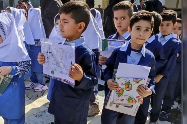جشن شکوفه ها با حضور ۲۵۰ دانش آموز مشهدی در حرم رضوی برگزار می شود