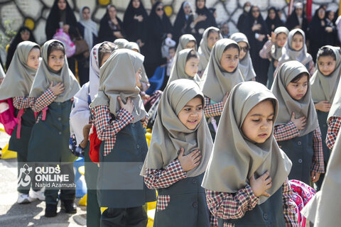 گزارش تصویری | برگزاری مراسم جشن شکوفه‌ها در دبستان سمیه مشهد