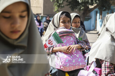 گزارش تصویری | برگزاری مراسم جشن شکوفه‌ها در دبستان سمیه مشهد