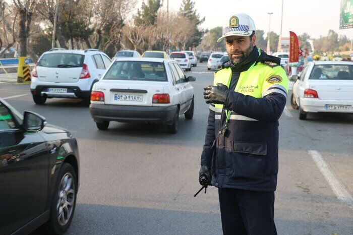 رئیس پلیس ترافیک شهری راهور اعلام کرد: اجرای طرح ۳ مرحله‌ای پلیس راهور برای بازگشایی مدارس/ پوشش ۱۰۰ درصدی مراکز آموزشی