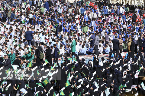 گزارش تصویری | آغاز سال تحصیلی دانش‌آموزان در حرم رضوی