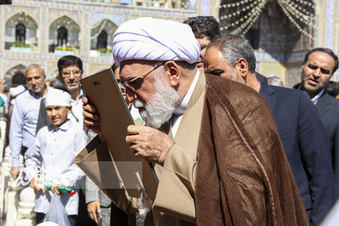 گزارش تصویری | آغاز سال تحصیلی دانش‌آموزان در حرم رضوی