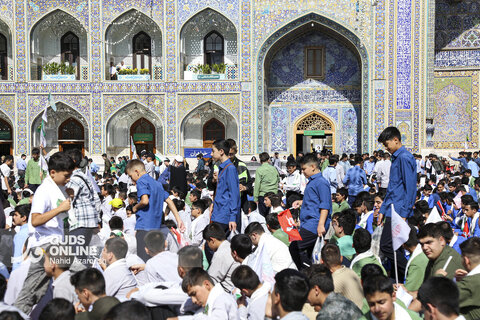 گزارش تصویری | آغاز سال تحصیلی دانش‌آموزان در حرم رضوی