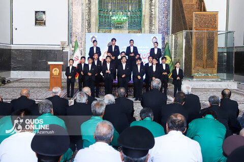 گزارش تصویری | برگزاری مراسم «مهمانی لاله‌ها» در حرم مطهر رضوی