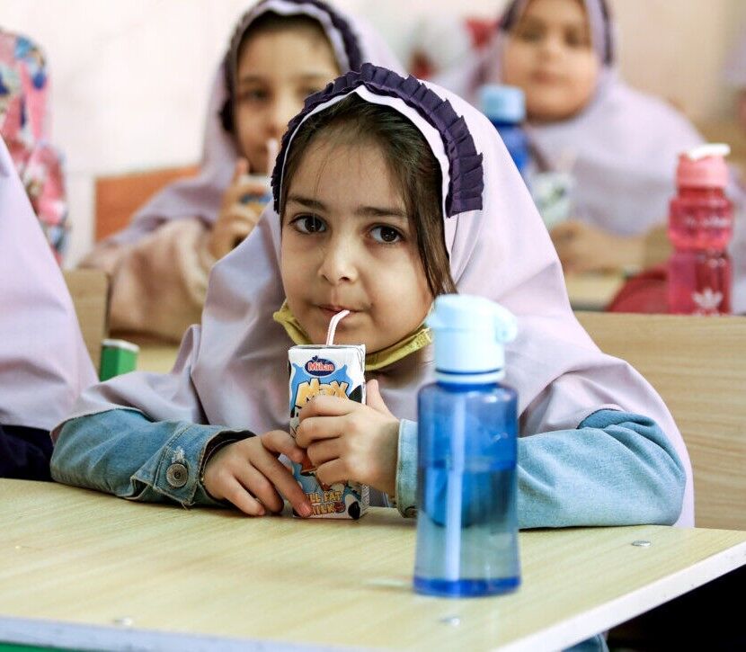 ۱۵ هزار میلیارد تومان اعتبار برای توزیع شیر رایگان مدارس اختصاص یافت