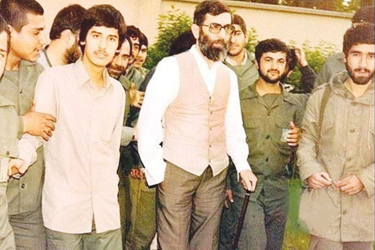 زوایای کمتردیده‌شده از مشهدِ آقای شهید