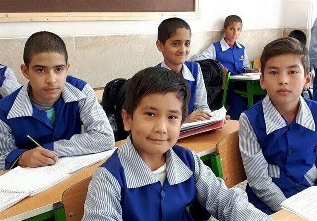 ۳۶۲ هزار دانش‌آموز اتباع در مدارس  /  ثبت‌نام جاماندگان تا نیمه مهر