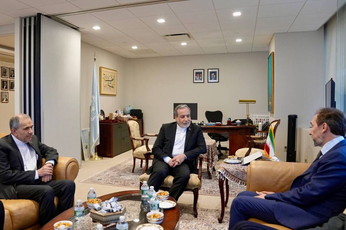 عراقچی در دیدار رئیس گروه ریش‌سفیدان: جامعه جهانی باید آمریکا و رژیم صهیونیستی را برای اقدامات غیرقانونی پاسخگو کند 