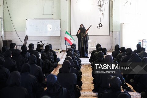 عکس | نخستین دوره آموزش نظامی بانوان «جان‌فدا»