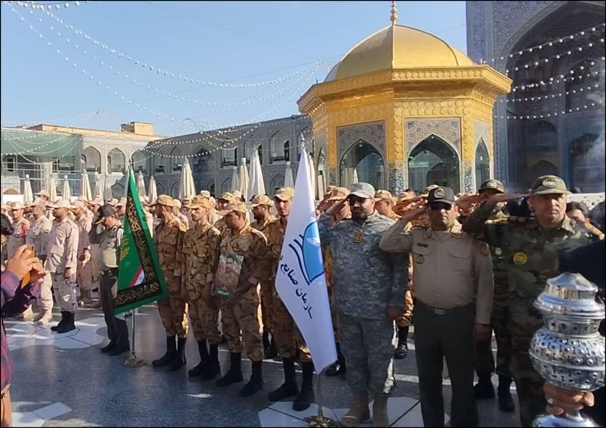 تجدید میثاق سربازان جان‌برکف نیروهای مسلح با ثامن‌الحجج(ع)