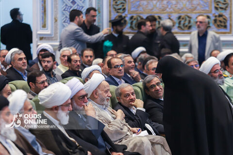 سی و سومین اجلاس سراسری نماز - حرم مطهر رضوی