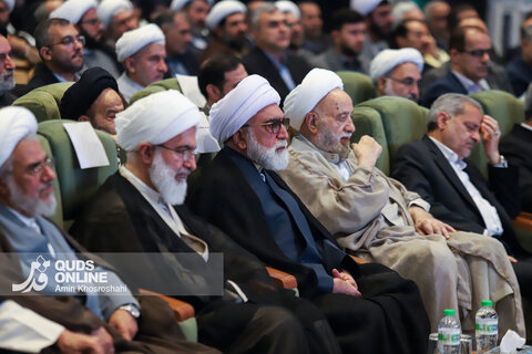 سی و سومین اجلاس سراسری نماز - حرم مطهر رضوی