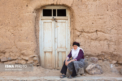یک سال با اهالی «برزنون»، روستایی در دامنه کوه اردلان