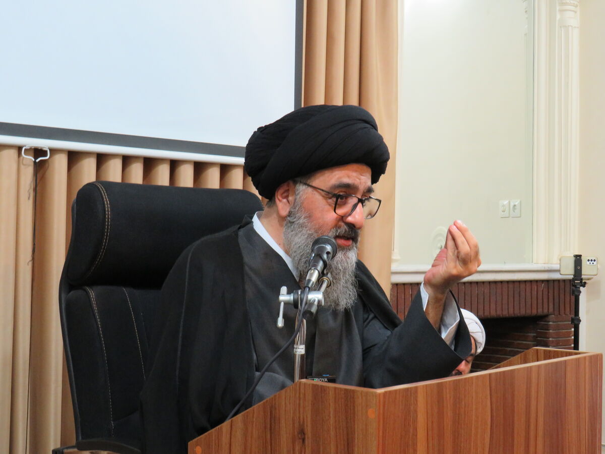 آیت‌الله نورمفیدی: سختی‌های مسیر، دلیل اشتباه بودن راه نیست / امروز هزاران مسئله حل‌نشده پیش روی فقه قرار دارد