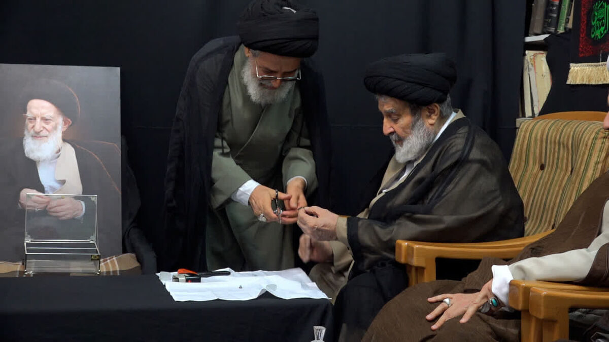 شکستن مهر مرحوم آیت‌الله العظمی شبیری‌زنجانی