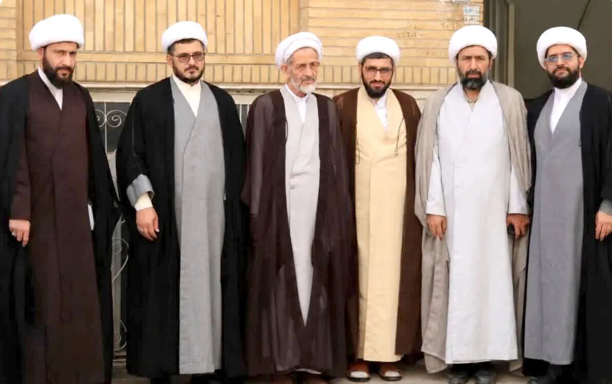 خدمات علمی آیت‌الله فیاضی در مدرسه علوم عقلی دارالعلم پاس داشته شد