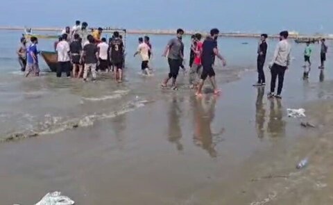 حمله دشمن آمریکایی به صیادان سیریک ۳ مصدوم برجا گذاشت