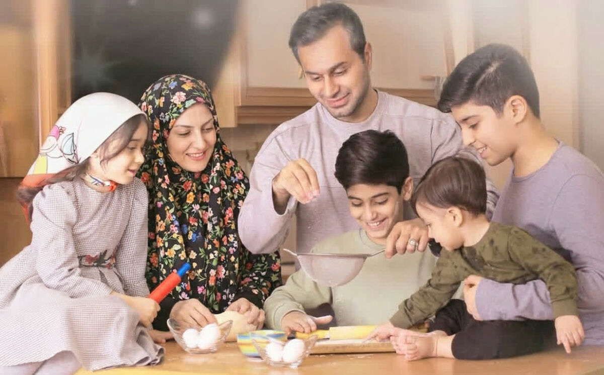 والدگری در محاصره بحران‌های تازه /  چرا خانواده‌ها در تربیت فرزند تنها مانده‌اند؟