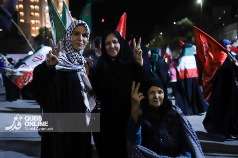 گزارش تصویری | زنجیره انسانی پرچمداران ایران از شمال تا جنوب مشهد