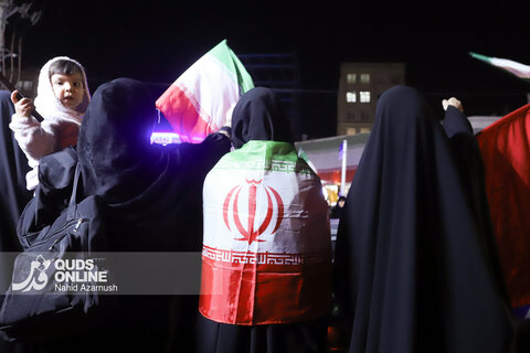گزارش تصویری | زنجیره انسانی پرچمداران ایران از شمال تا جنوب مشهد