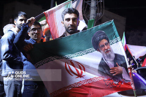 گزارش تصویری | زنجیره انسانی پرچمداران ایران از شمال تا جنوب مشهد