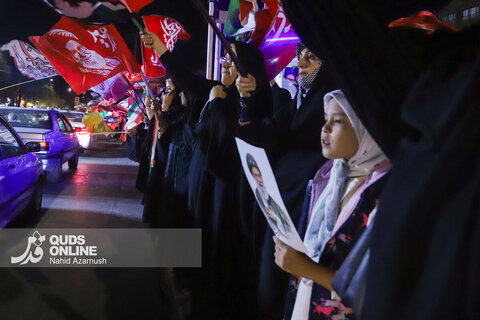 گزارش تصویری | زنجیره انسانی پرچمداران ایران از شمال تا جنوب مشهد