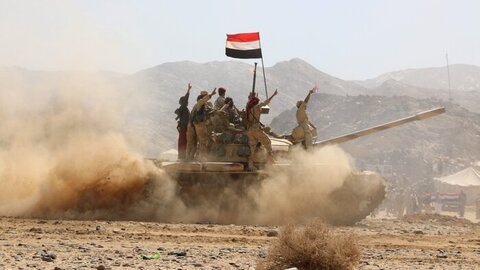 ارتش یمن مزدوران سعودی را از ارتفاعات راهبردی غرب تعز بیرون راند