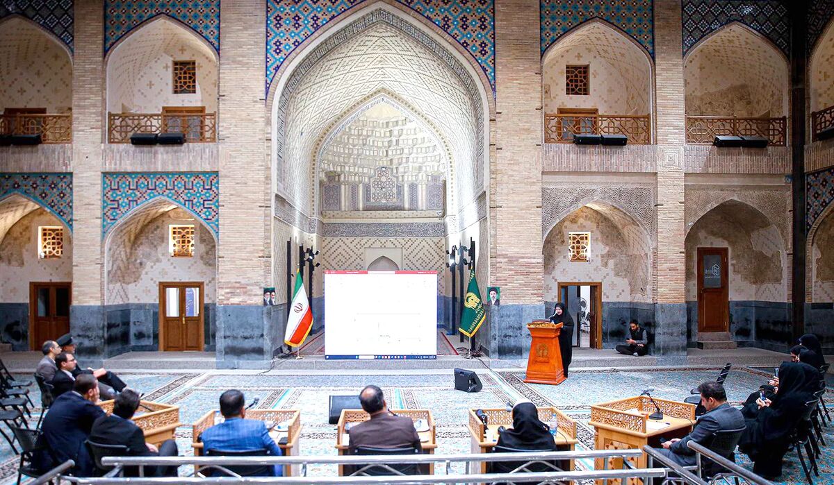 برگزاری رویداد علمی دفاع از پایان‌نامه‌های کارشناسی‌ارشد در حرم مطهر رضوی