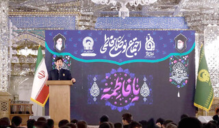 حرم مطهر رضوی میزبان ۳۵۰۰ دانش‌آموز در سومین همایش «نوگلان فاطمی»