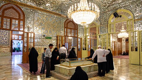 چرا آرامگاه شیخ بهایی در حرم امام رضا(ع) است؟