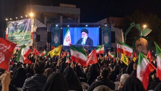 تجدید میثاق مشهدی‌ها با آرمان‌های مقاومت و رهبر شهید در شام شهادت حضرت زهرا (س)