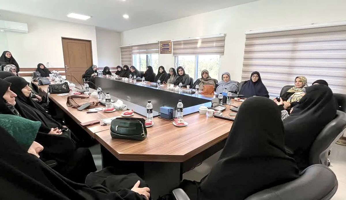 تدوین برنامه‌های حمایتی گوهر بانوان برای رفع نیازهای فوری بانوان
