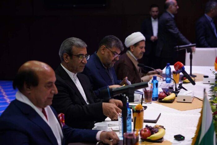استاندار خراسان رضوی با هیات حقوقی پاکستان دیدار کرد