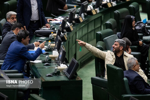 عکس | تصاویری از صحن علنی مجلس - ۵ آبان