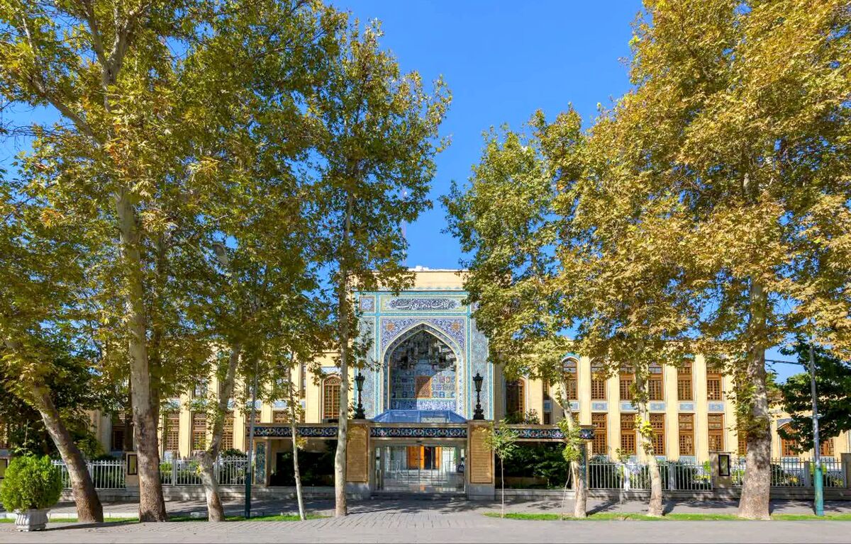 بررسی پیوستگی نمادها و آیین‌های ایران؛ از ساسانیان تا صفویه در موزه ملی ملک