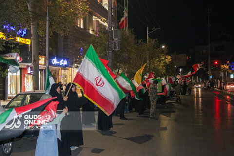 گزارش تصویری | تشکیل زنجیره انسانی در تجمعات شبانه مشهد